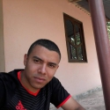 buscar hombres solteros con foto como Rodrigo