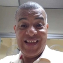 meet single men like Gustavo