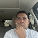 meet single men like Oscar