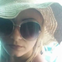 mujeres solteras con foto como Yeni Leyva