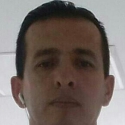 buscar hombres solteros con foto como Yhony