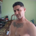 buscar hombres solteros como Javier Ortega
