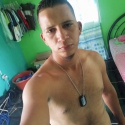 buscar hombres solteros con foto como Eduin Gomez