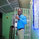 meet single men with pictures like Rene Henriquz