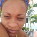 meet people with pictures like Yaise Car Per 