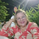 fer amigues com Leonela