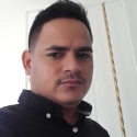 meet single men with pictures like Johan Young