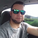 buscar hombres solteros con foto como Julian