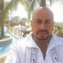 buscar hombres solteros con foto como Papal