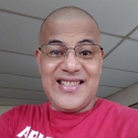 meet single men like Gustavo