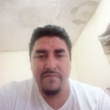 Byron Flores
