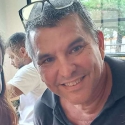 buscar hombres solteros con foto como Antonio