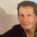meet single men like Lorenzo