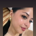 Free chat with women like Daniela Cardona 