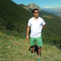 meet single men like Javier