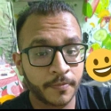 buscar hombres solteros con foto como Victor