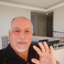 buscar homes solters com Roberto