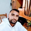 meet people with pictures like Edwin Velez Chaverra
