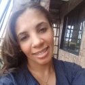 Free chat with women like Reina