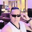 meet single men with pictures like Lewish
