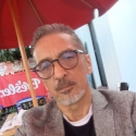 free chat with men with Juan Carlos 