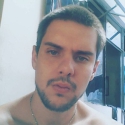 buscar hombres solteros con foto como Andrés