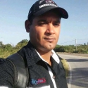 free chat with men with Roberto