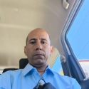 chico busca chica como Carlos Manuel