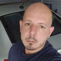 meet single men like Carlos Manrique