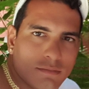 meet single men with pictures like Luis Angel