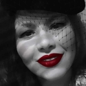 meet people with pictures like Derly Parra