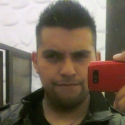 buscar hombres solteros con foto como Alex Dominguez
