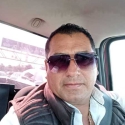 meet single men like Charly